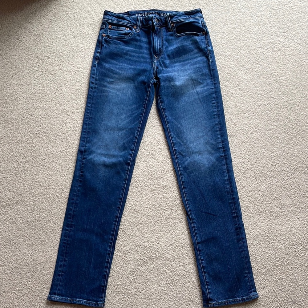 Men’s American Eagle Slim Straight size 30/32 never worn jeans.